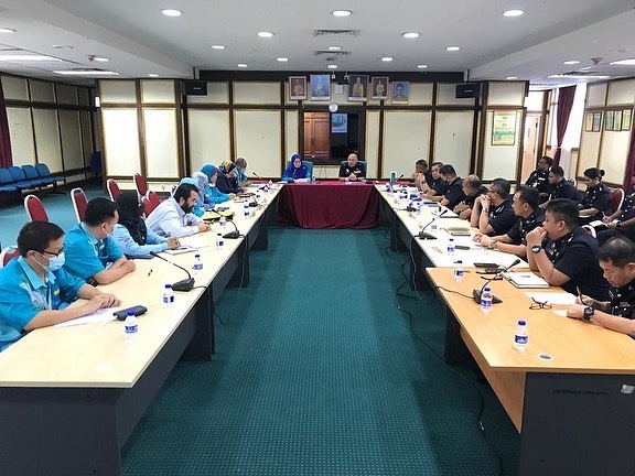 Taklimat Laporan Pakar Berkaitan Kes-Kes Pemalsuan Dokumen