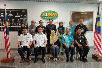 lawatan mosti
